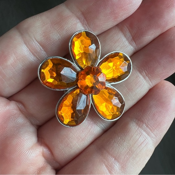 Amber Orange Floral Brooch Pin Rhinestone Flower Metallic Retro Statement - Picture 5 of 16